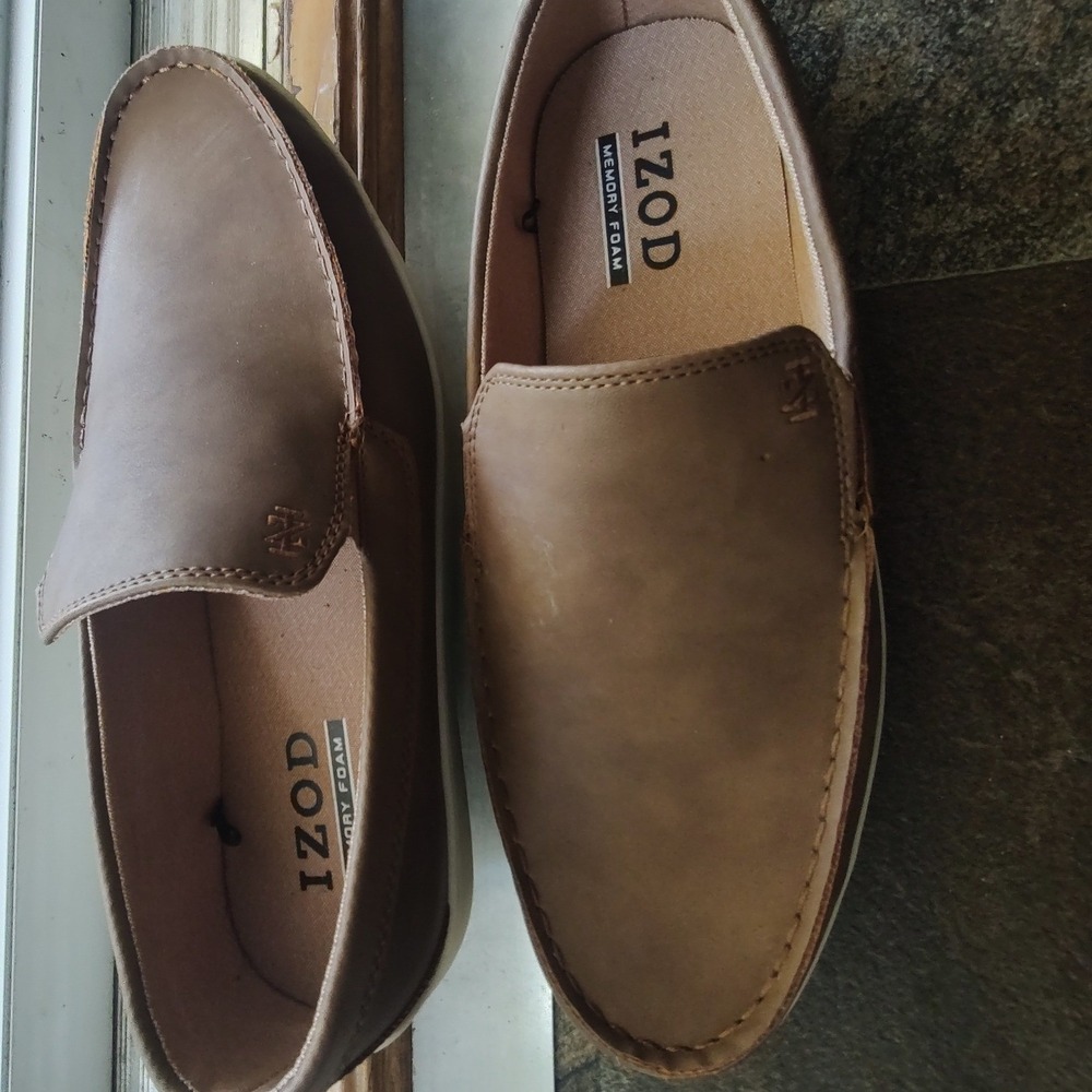 IZOD Seapoint Mens 9.5 M Tan Brown Memory Foam Slip On Loafers 1861593